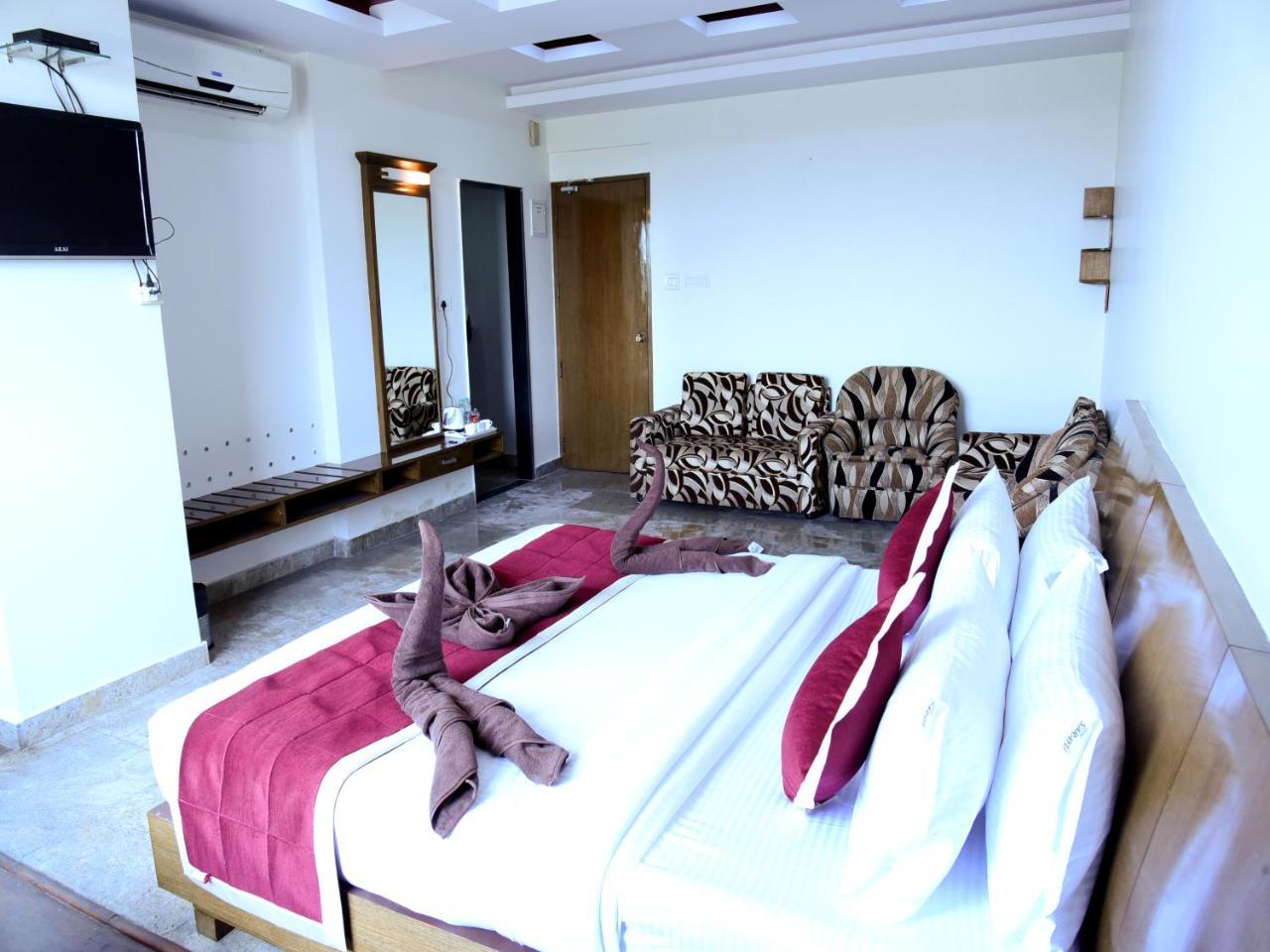 Hotel Sarayu Хассан Экстерьер фото